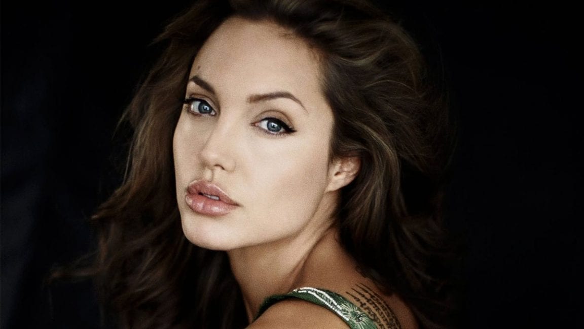 Angelina Jolie | 3