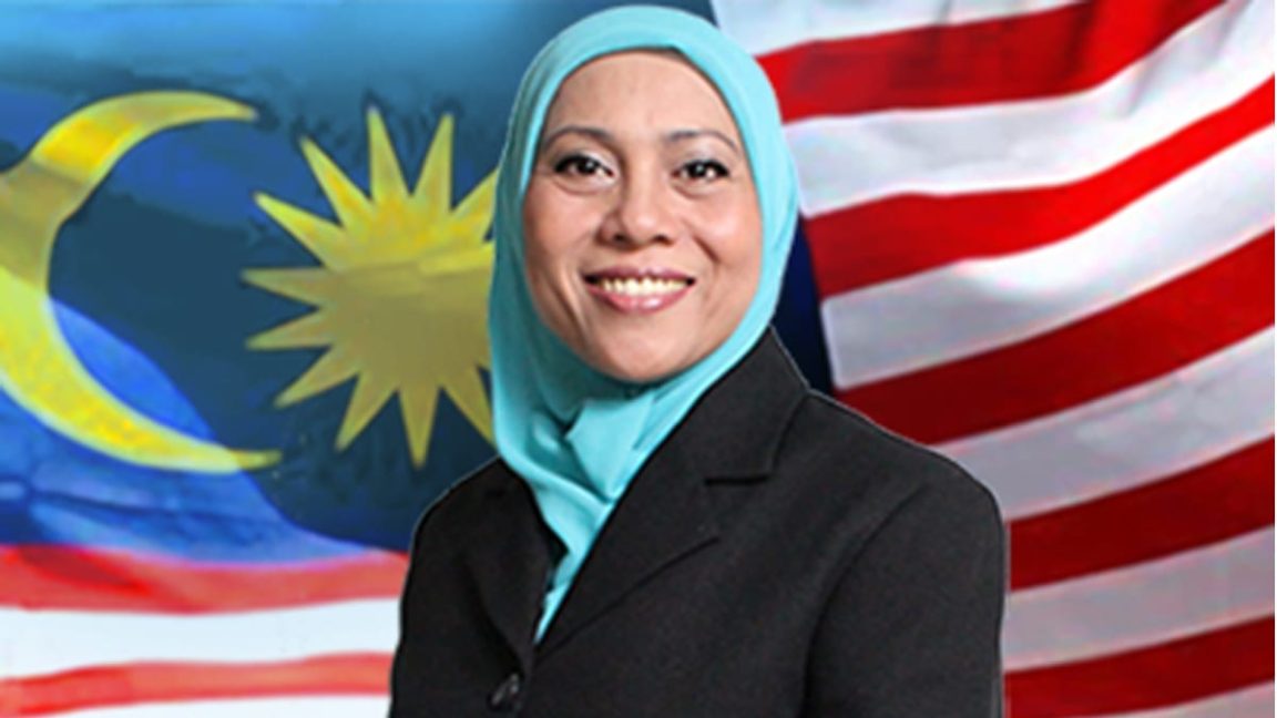 Dayangku Intan | 1