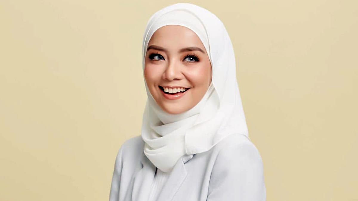 Biodata Mira Filzah 2020  Terkej0t aku, ingat Mira Filzah dah free