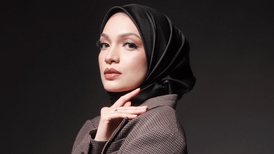 Amyra Rosli | 1