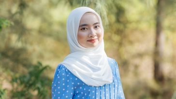FARAH ROSE