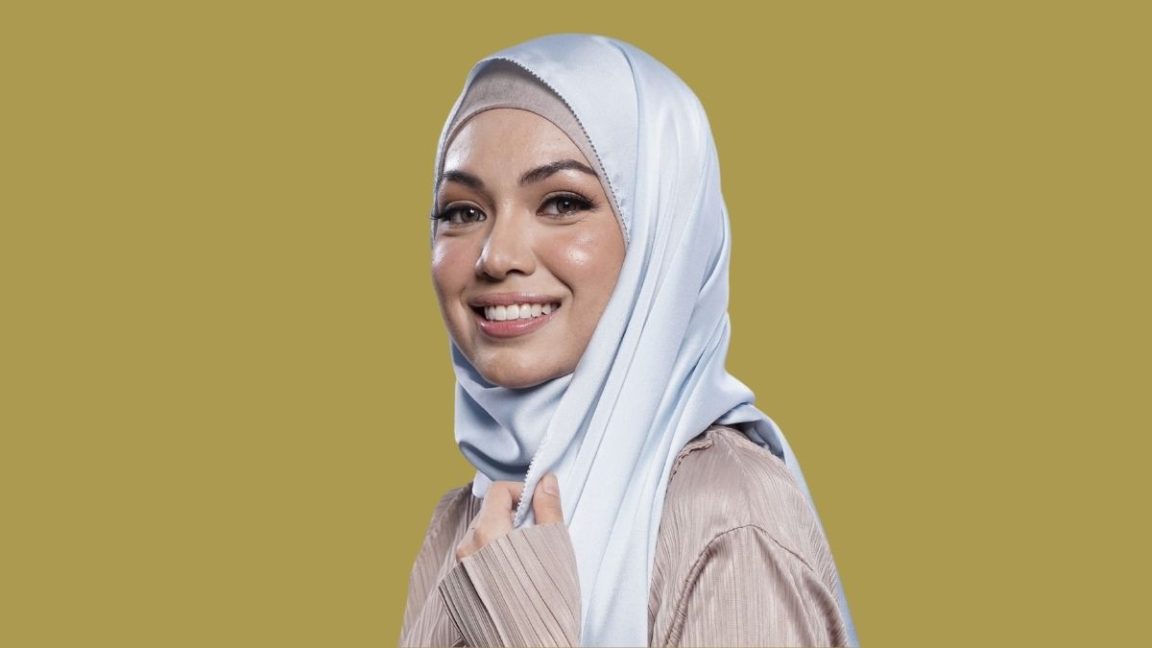 Nad Zainal Bertudung | 1